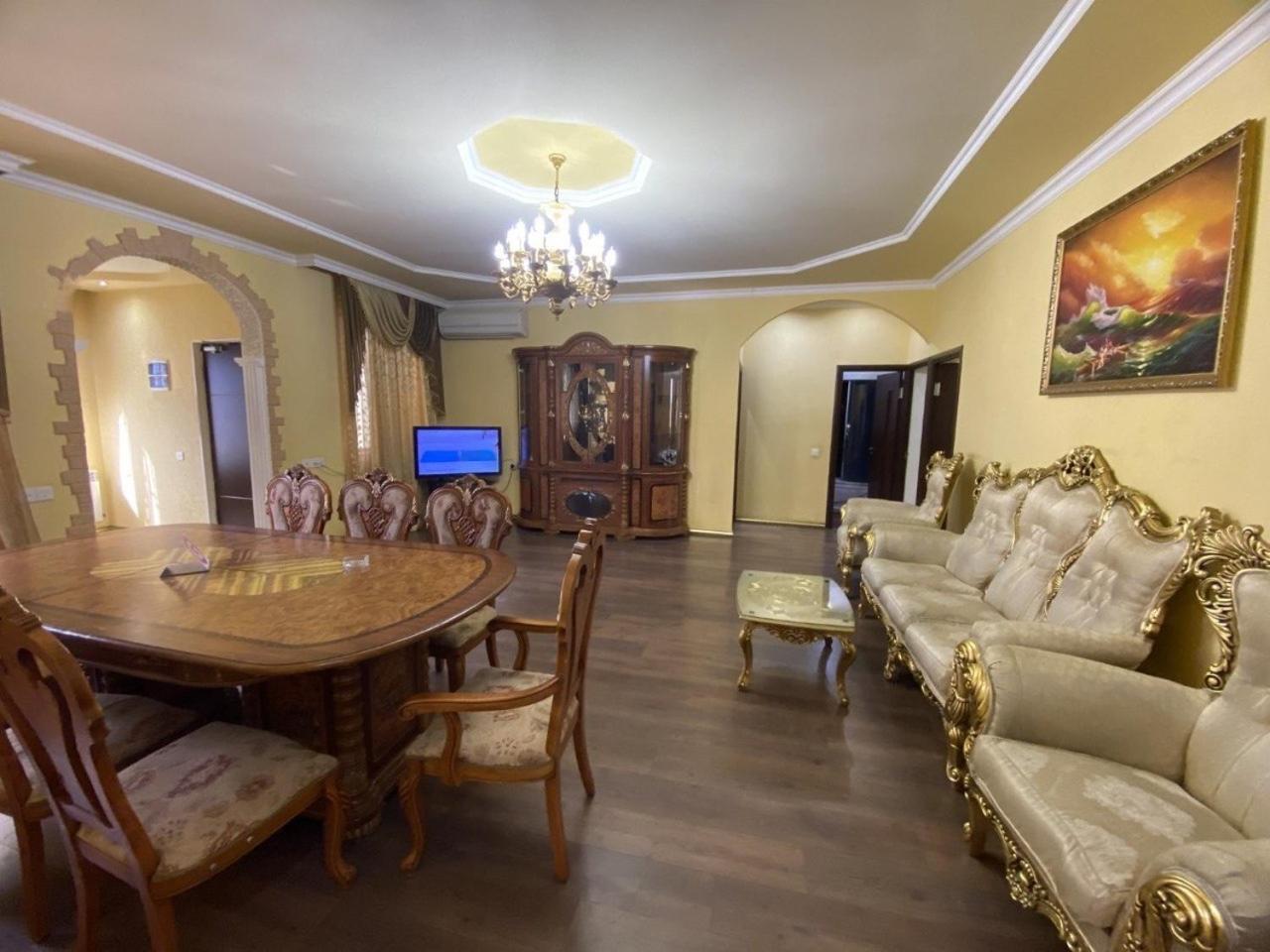 Large 5 Bedroom Luxury Villa Yerevan Exterior photo